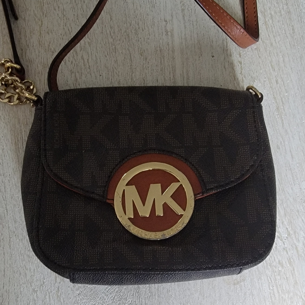 Michael Kors Crossbody Purse
